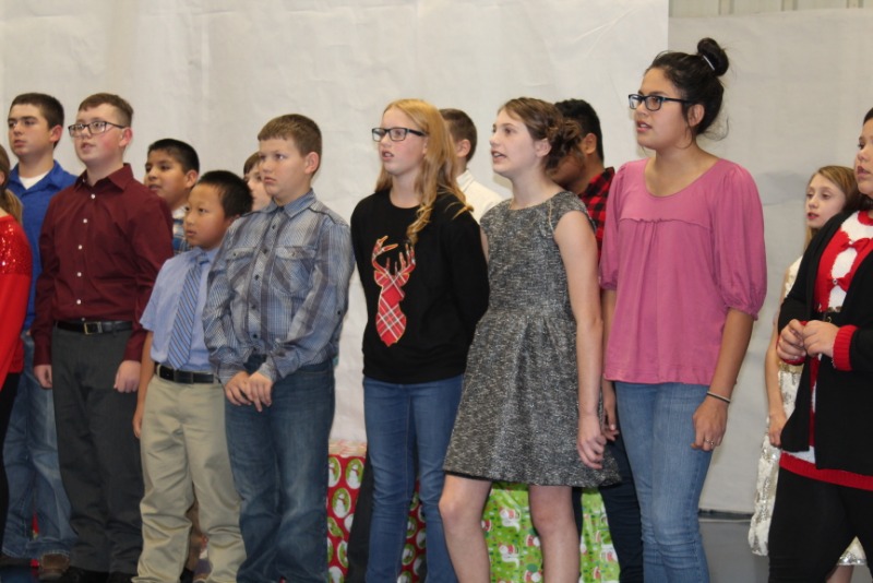 Avilla R13 Schools Avilla School Holds Their Annual Christmas Program and Pie Auction